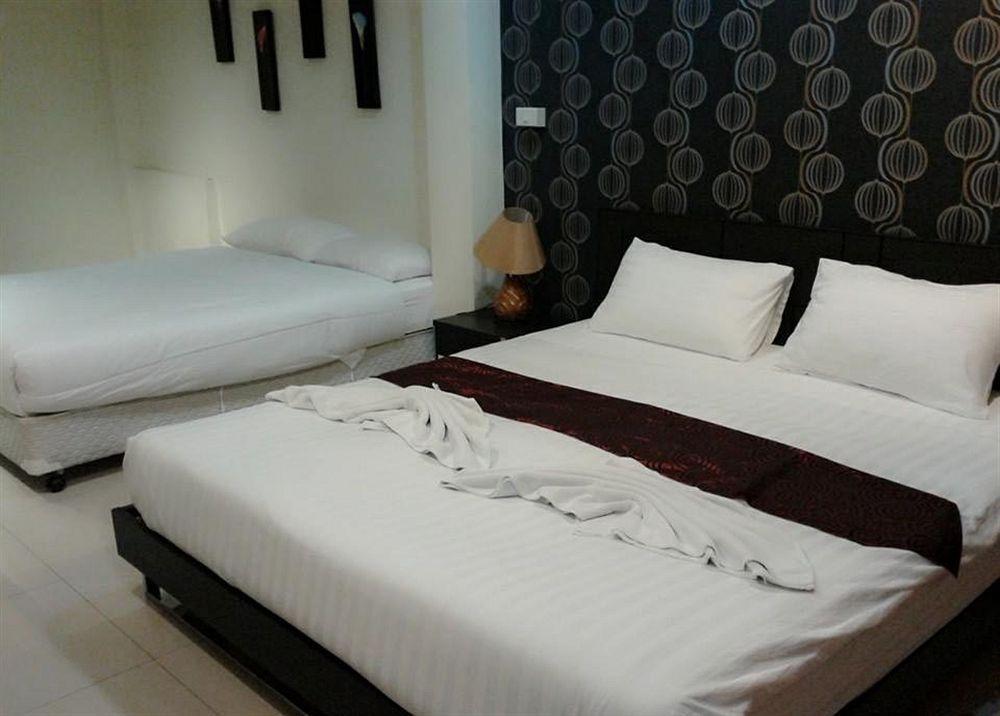 63 แบงค็อก โฮเทล Hotel กรุงเทพมหานคร ภายนอก รูปภาพ