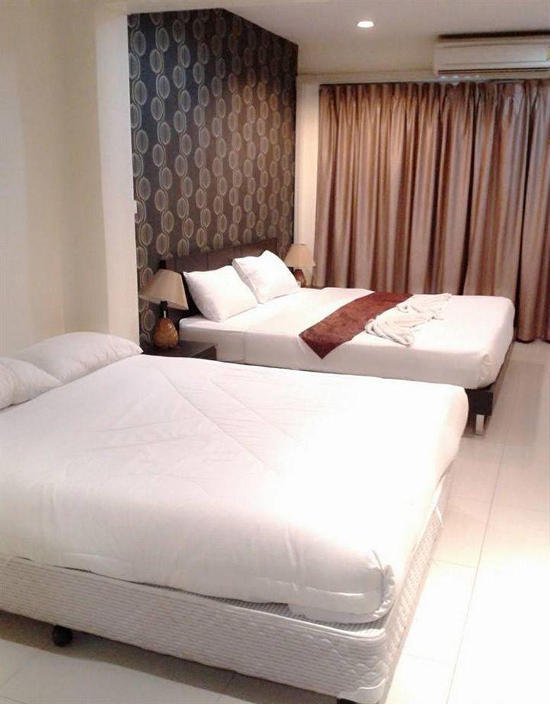 63 แบงค็อก โฮเทล Hotel กรุงเทพมหานคร ภายนอก รูปภาพ