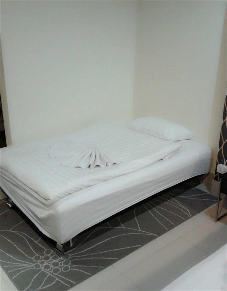 63 แบงค็อก โฮเทล Hotel กรุงเทพมหานคร ภายนอก รูปภาพ