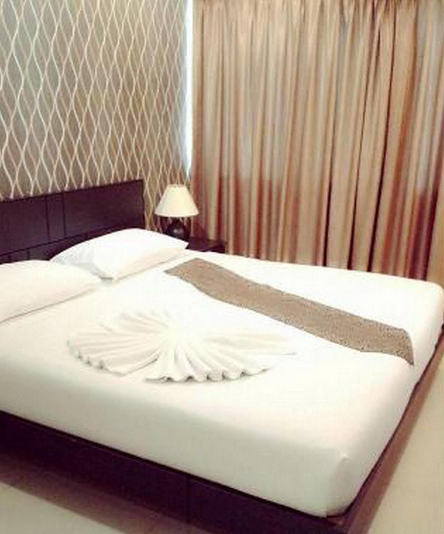 63 แบงค็อก โฮเทล Hotel กรุงเทพมหานคร ภายนอก รูปภาพ